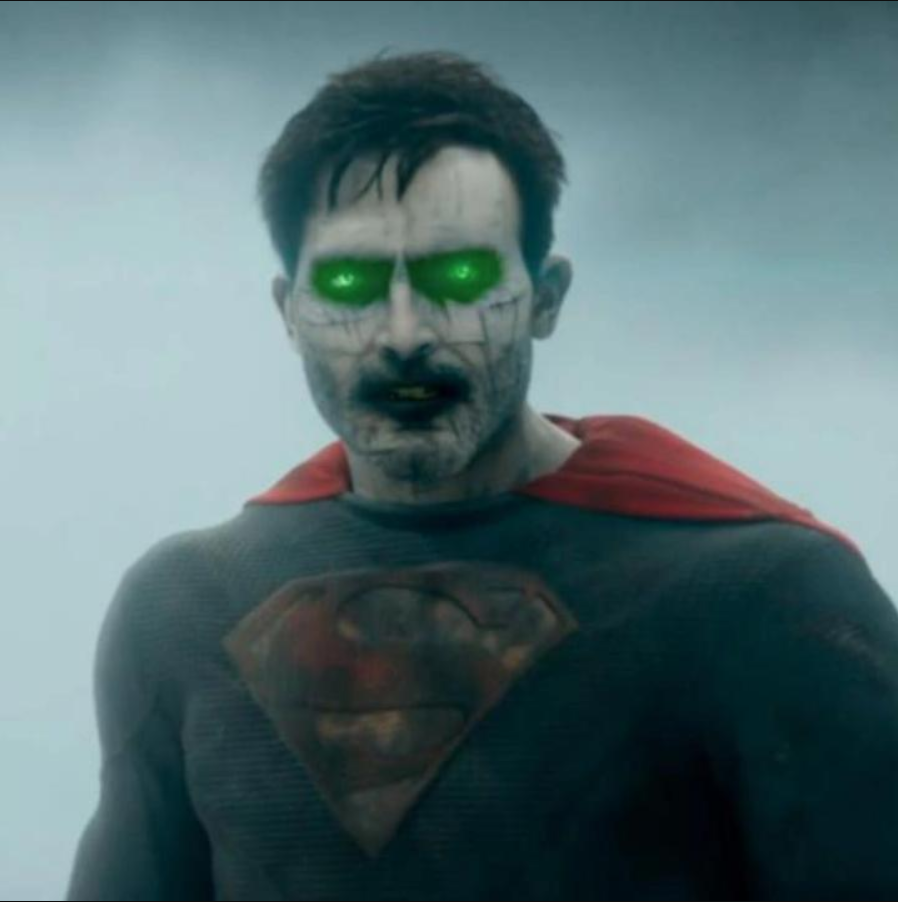 Superman, con un grido che avrebbe fatto impallidire i peggiori mostri dell'orrore, si scagliò su sua cugina a una velocità appena inferiore a quella di Barry, scomparendo dalla strada in un istante